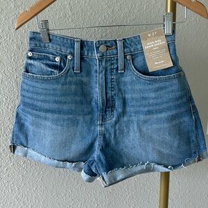 Madewell High-rise curvy shorts. Size 27 new with tags